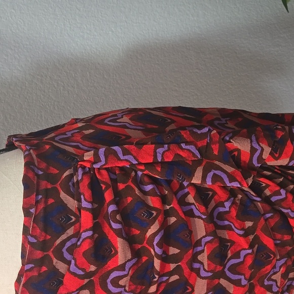 ANTHROPLOGIE Dolan Ruched Ruffle Mini Skirt Size Small in Red Purple Black Boho - Picture 3 of 10